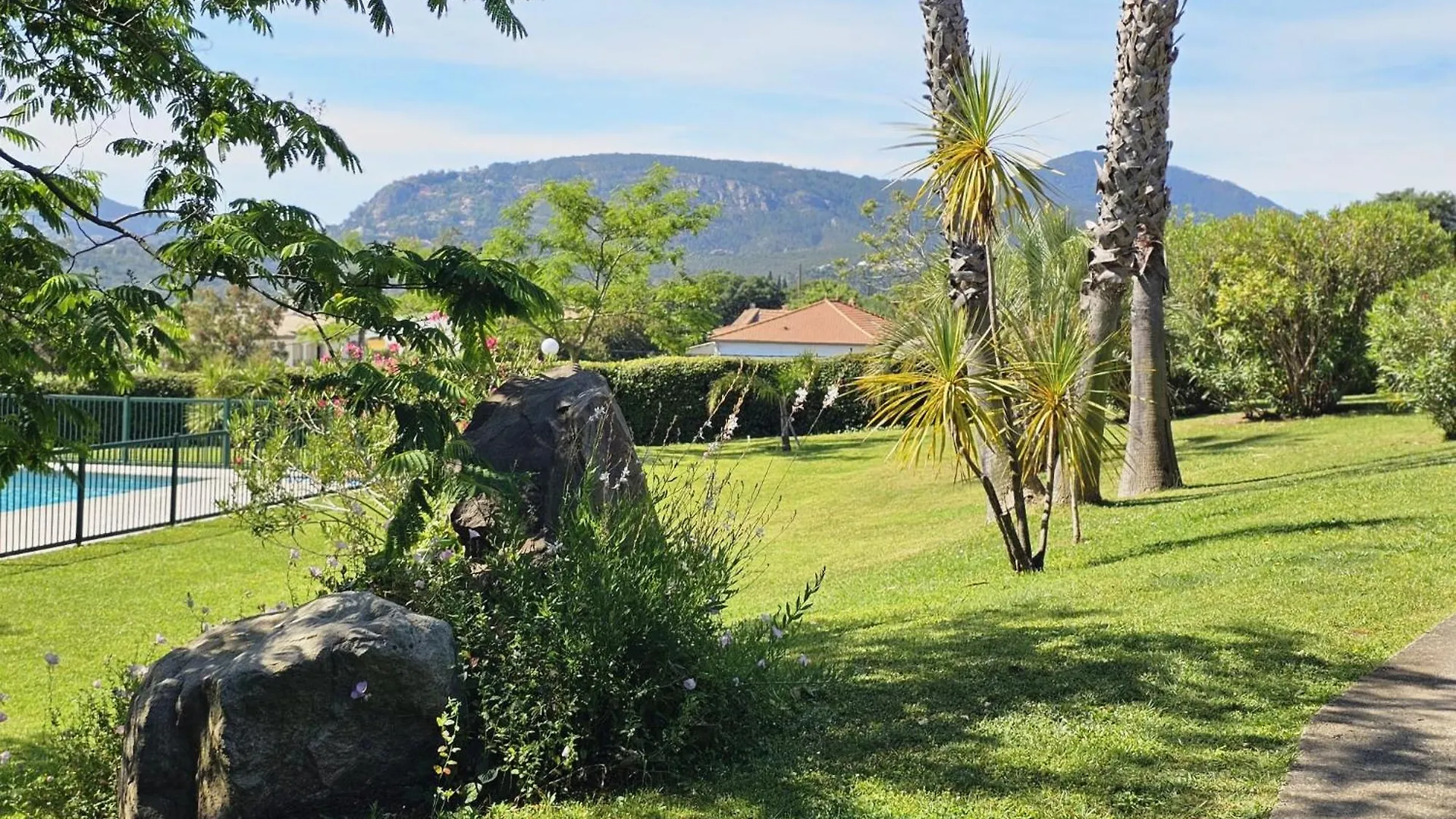 Studio A Mandelieu - Les Mimosas 0*,